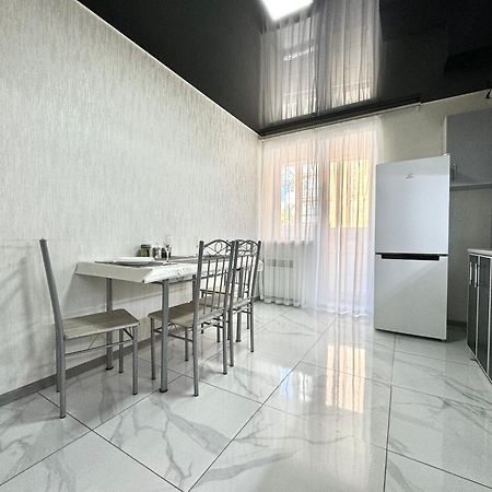 Apartpoltava 2 Окремі Кімнати, Новобудова, Два Великих Ліжка Центр, Корпусний Сад 外观 照片