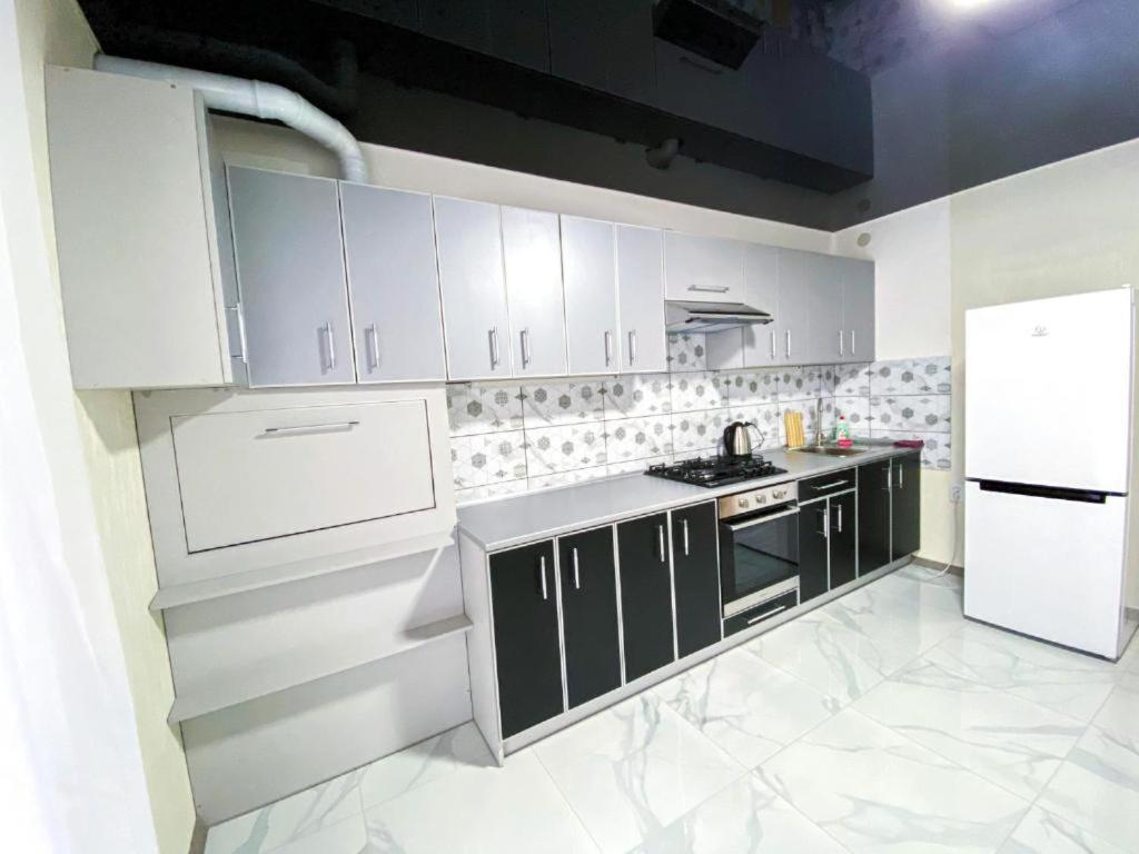 Apartpoltava 2 Окремі Кімнати, Новобудова, Два Великих Ліжка Центр, Корпусний Сад 外观 照片